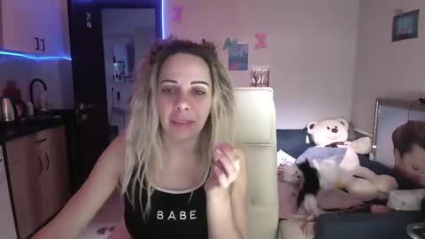 lady_smile69 online show from 11.17.25