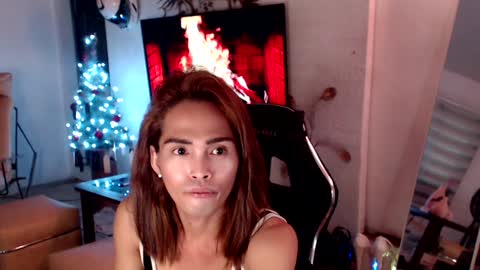 Snapshot of lady_sovereign chatting on 12.10.24 M MMY online show from 12.10.24