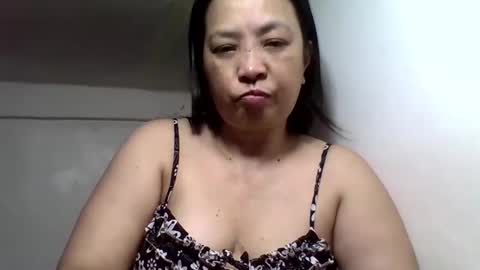 Snapshot of ladybignipples4u chatting on 02.26.26 ladybignipples4u online show from 02.26.26
