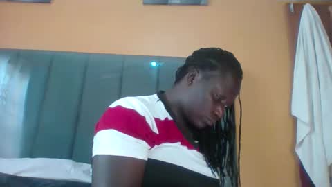 Snapshot of ladyblossoms19 chatting on 10.20.25 lindah32 online show from 10.20.25