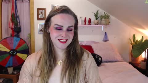 ladyboyhomemaker online show from 01.11.25