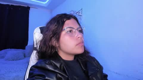  Lady  online show from 12.21.25