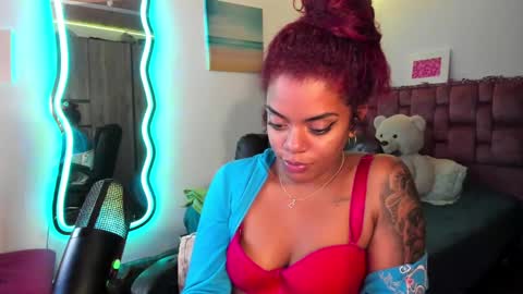 Snapshot of ladydanniela chatting on 01.15.25 leidy daniela online show from 01.15.25