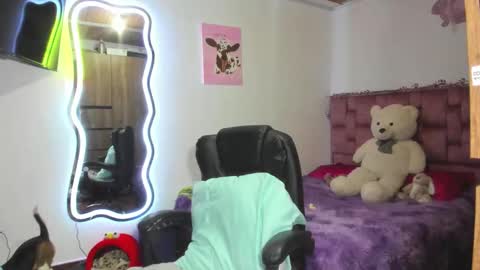 Snapshot of ladydanniela chatting on 02.08.26 leidy daniela online show from 02.08.26