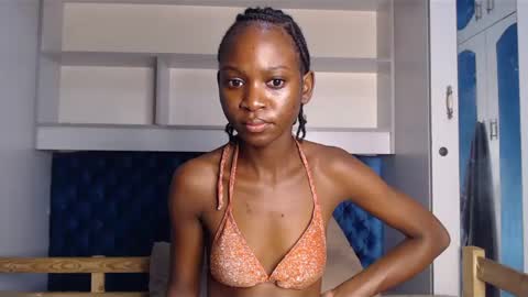 Snapshot of ladydiva69 chatting on 02.26.25 ladydiva69 online show from 02.26.25