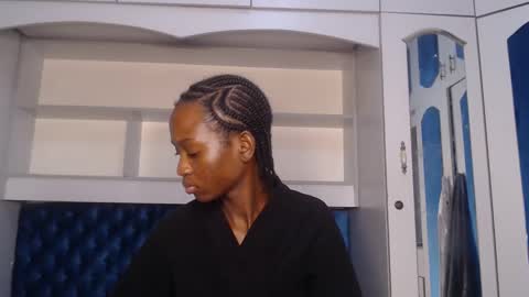 Snapshot of ladydiva69 chatting on 02.28.25 ladydiva69 online show from 02.28.25