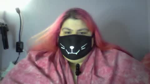 Snapshot of ladykitsunebig chatting on 05.11.26 ladykitsunebig online show from 05.11.26