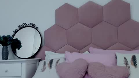 Lia online show from 02.19.25