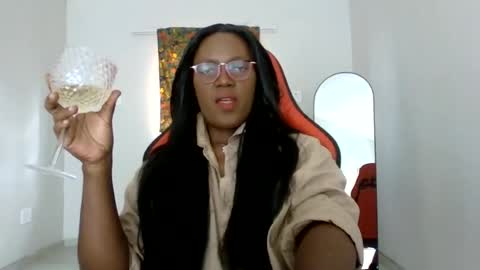 Malaika online show from 07.12.26