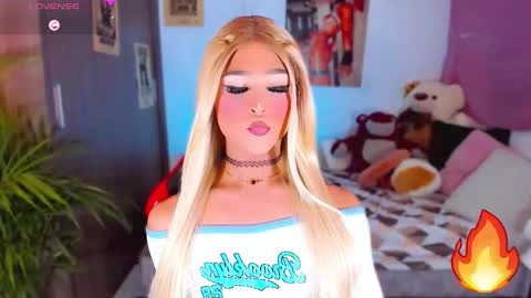 Snapshot of ladynoah chatting on 09.16.25 Noah Smith online show from 09.16.25