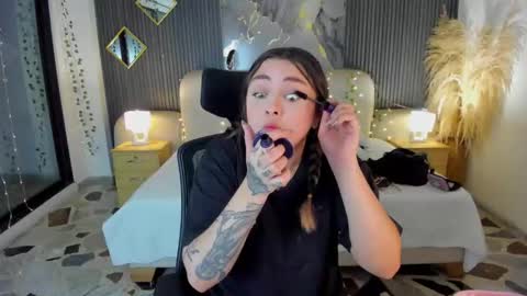 Lady  online show from 02.17.26