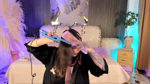 Lady  online show from 04.18.26