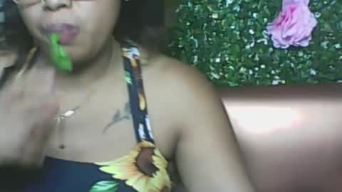 LadyXSnakes online show from 12.05.25