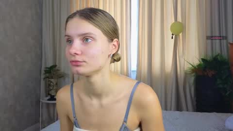 Snapshot of lafeti chatting on 10.26.25 Lilia online show from 10.26.25