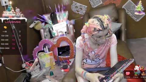 Skinnygirl online show from 02.06.25