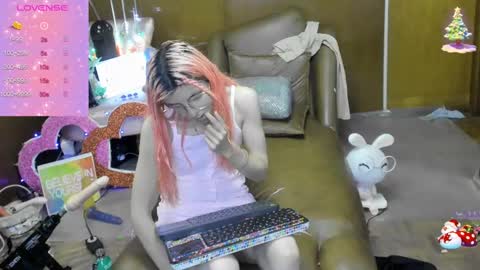 Skinnygirl online show from 09.19.25