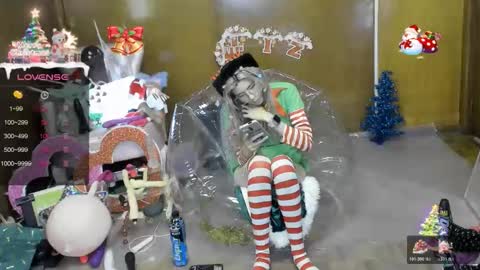 Skinnygirl online show from 12.18.25