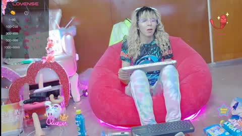 Skinnygirl online show from 04.08.26