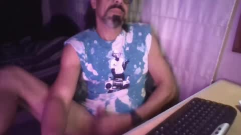 Snapshot of lagenovadura chatting on 07.17.26 La Genova esta Dura beard boy male dick mastubate latinosexy latinohot latino glasses mature strong stronglegs online show from 07.17.26