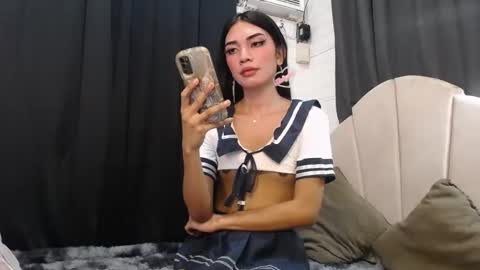 Snapshot of lahermosa_manika69 chatting on 02.06.25 MANIKA online show from 02.06.25