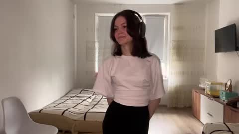 Snapshot of lahomahowe chatting on 07.17.26 Alisa online show from 07.17.26