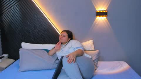    online show from 03.31.26