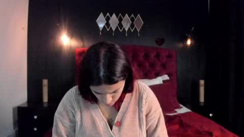 Snapshot of laia_jonees chatting on 05.09.26 Laia online show from 05.09.26