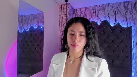 Laia online show from 02.04.25