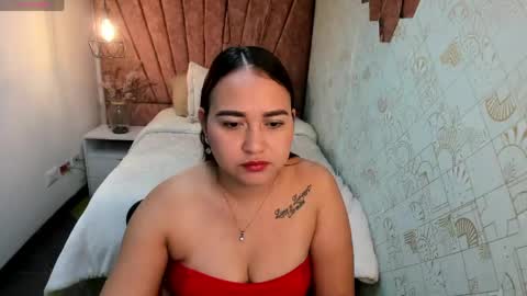 laia taylor online show from 04.29.26