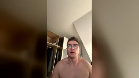 Snapshot of laichzeit1880 chatting on 02.22.26 laichzeit1880 online show from 02.22.26