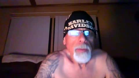 Snapshot of laidbackluxury chatting on 05.17.26 laidbackluxury online show from 05.17.26
