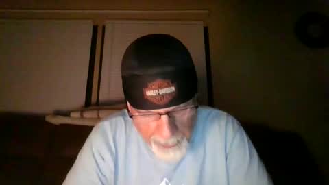 Snapshot of laidbackluxury chatting on 05.28.26 laidbackluxury online show from 05.28.26