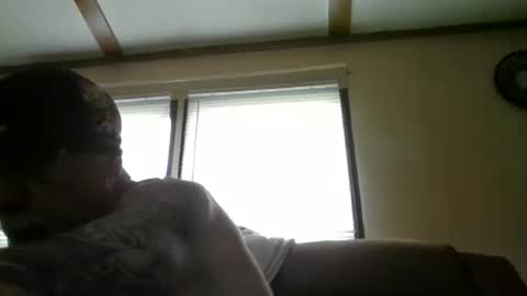 Snapshot of laidbackluxury chatting on 05.28.26 laidbackluxury online show from 05.28.26
