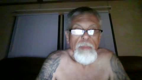Snapshot of laidbackluxury chatting on 07.10.26 laidbackluxury online show from 07.10.26
