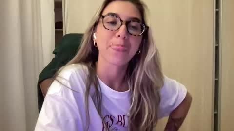 lailayourangel online show from 12.19.25