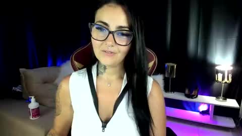 Snapshot of laisfantasy chatting on 02.18.25 LaisFantasy online show from 02.18.25