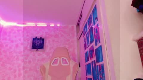 lala Moon online show from 01.07.26