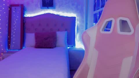 lala Moon online show from 01.16.26