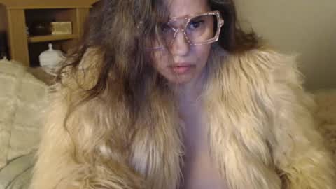 Naomi Rose online show from 12.04.24