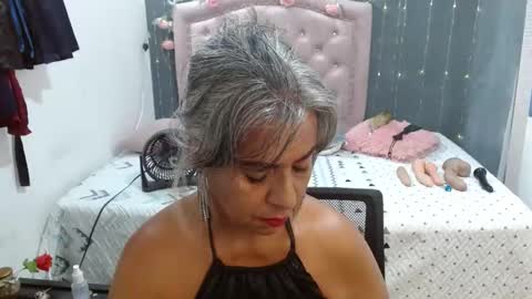 Snapshot of lalisha_96 chatting on 10.05.25 lalisha online show from 10.05.25