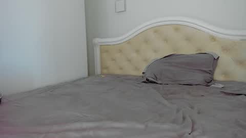 Snapshot of lallie_ chatting on 09.23.25 Lallie online show from 09.23.25