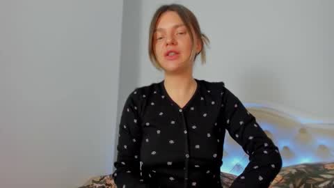 Snapshot of lallie_ chatting on 03.07.26 Lallie online show from 03.07.26