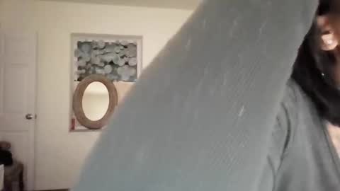 Snapshot of lalove99 chatting on 10.15.25 LALOVE99 online show from 10.15.25