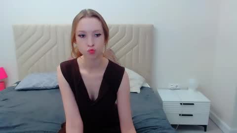 Snapshot of lana__ray chatting on 05.24.26 lana__ray online show from 05.24.26