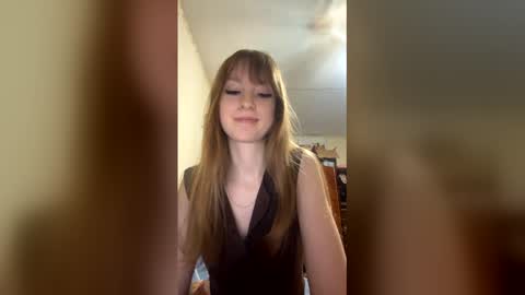 Snapshot of lana__ray chatting on 05.28.26 lana__ray online show from 05.28.26