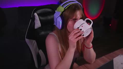 Kay online show from 09.29.25