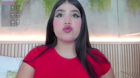 Snapshot of lana_lann chatting on 10.05.25 lana_lann online show from 10.05.25