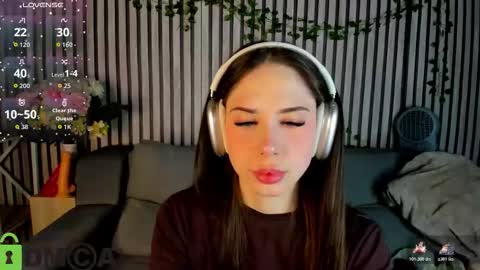 Lana Stones online show from 11.13.25