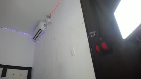 Snapshot of lanadoll_ chatting on 05.17.26 Lana Valery online show from 05.17.26