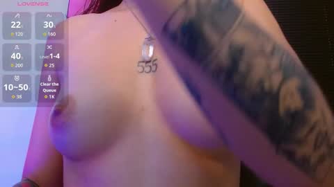 Alana Garcia  online show from 11.07.25